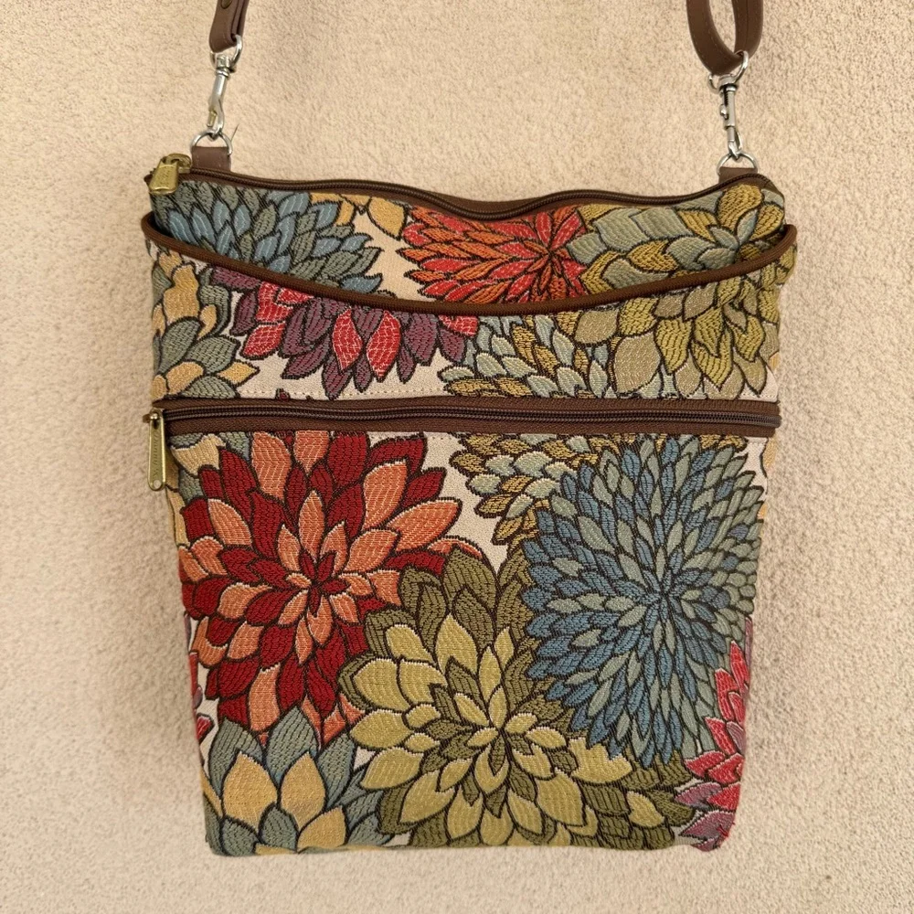 VTG Danny K Beverly Hills Tapestry Fall Floral Crossbody Bag | Made in USA 🇺🇸